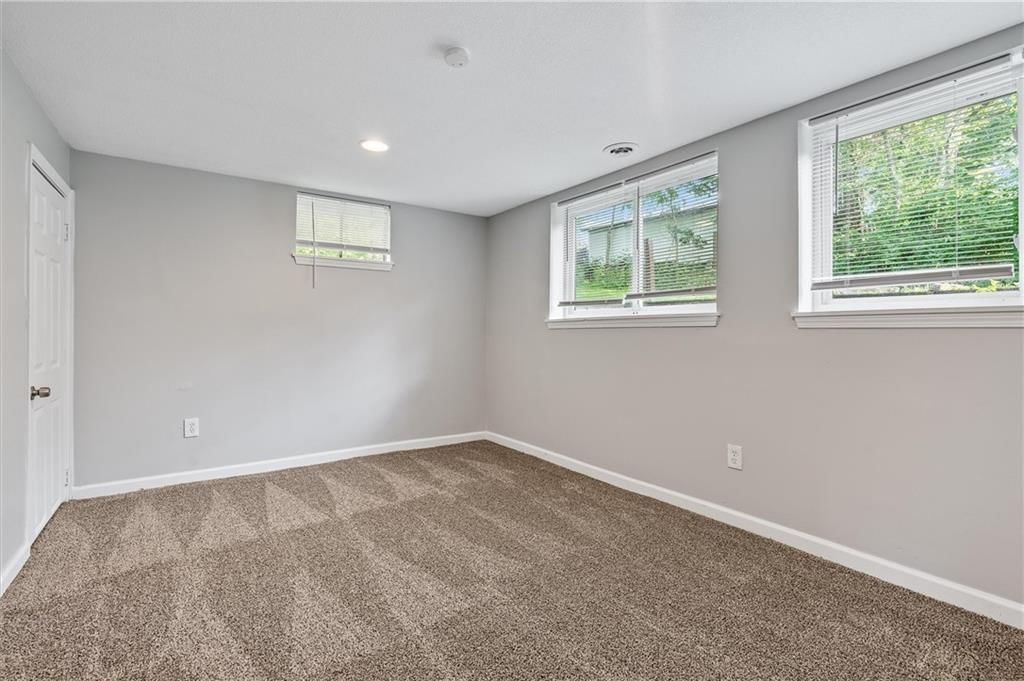11827 E 50TH Terrace — photo 18