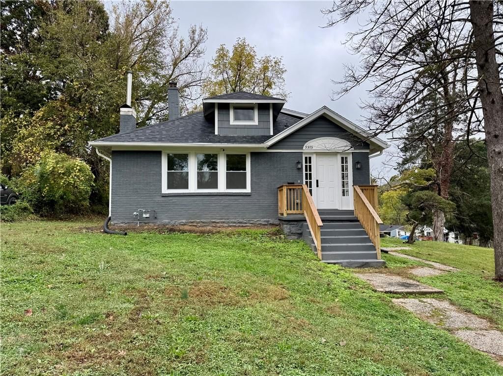 9305 E 16th Street — photo 2
