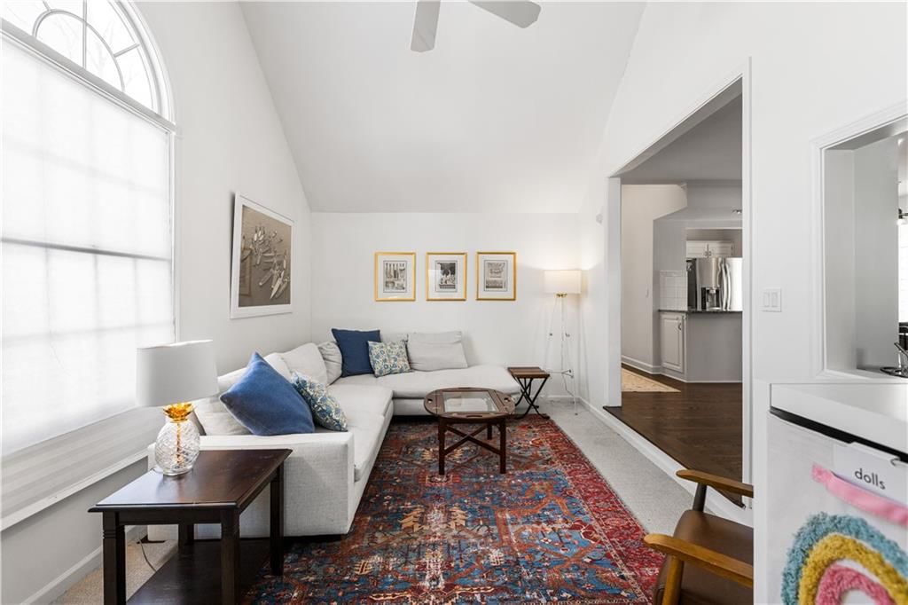 2719 W 51st Street — photo 9