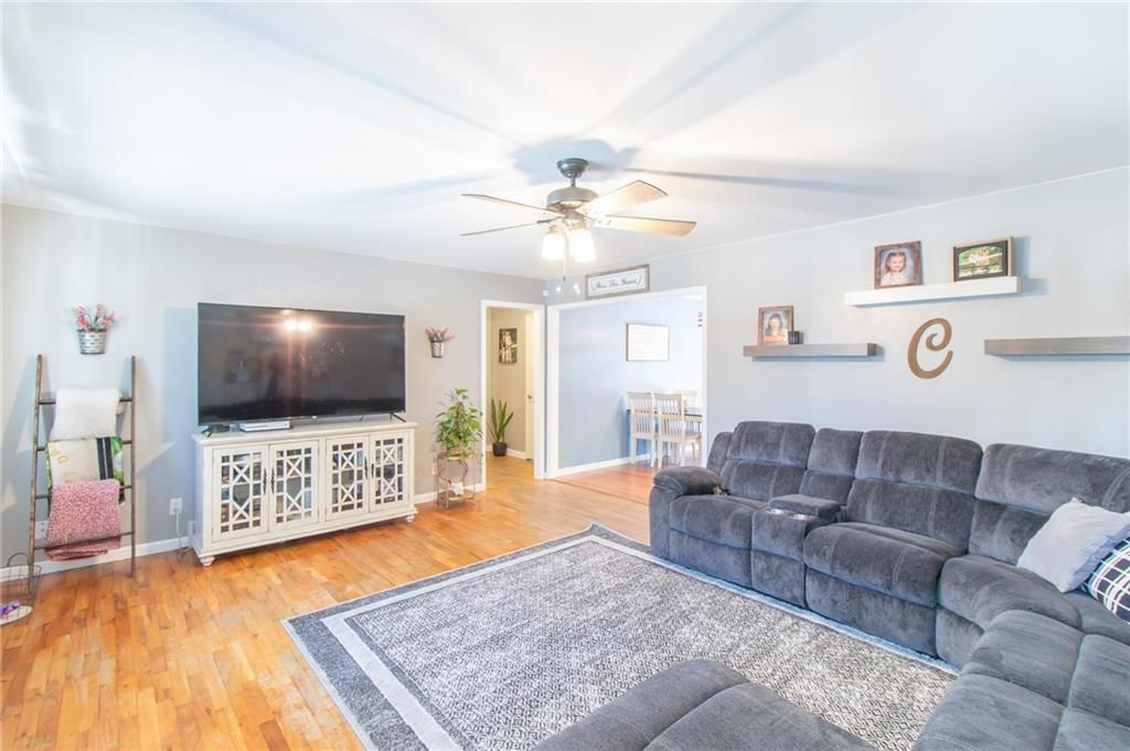 1202 S Main Street — photo 3