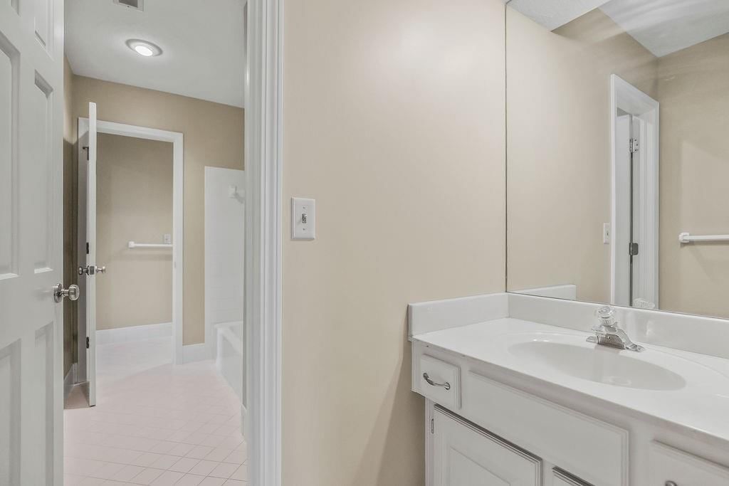 11906 Bluejacket Street — photo 29