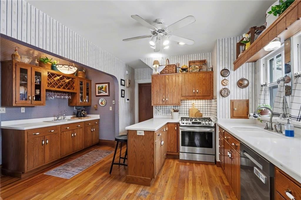 2208 Massachusetts Street — photo 27