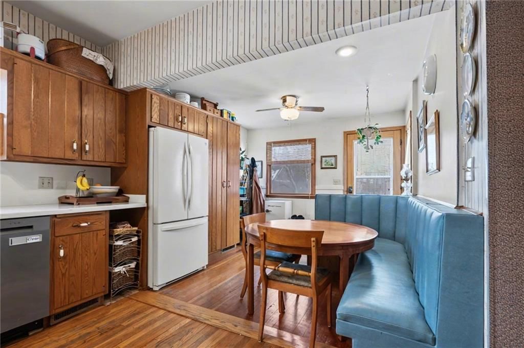2208 Massachusetts Street — photo 28