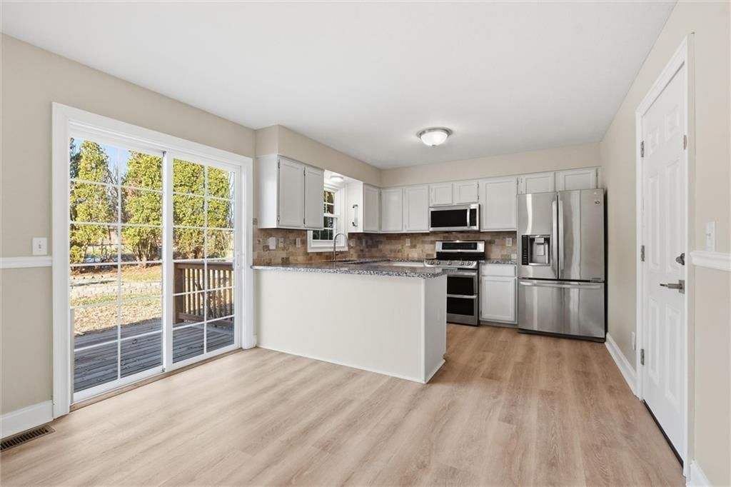 1531 savage Street — photo 8