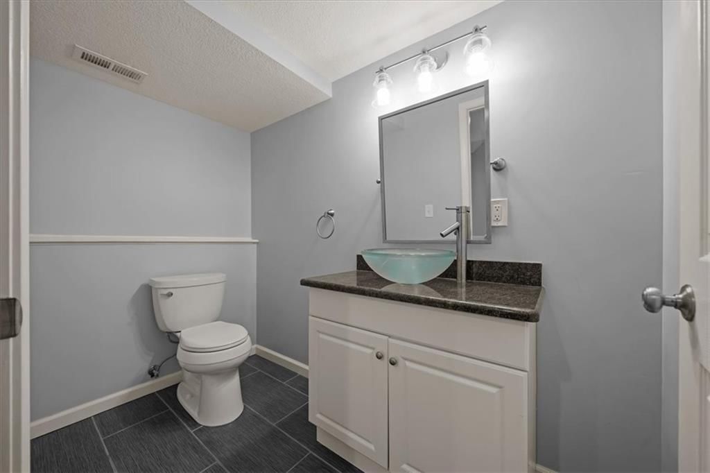 12908 Garnett Lane — photo 36