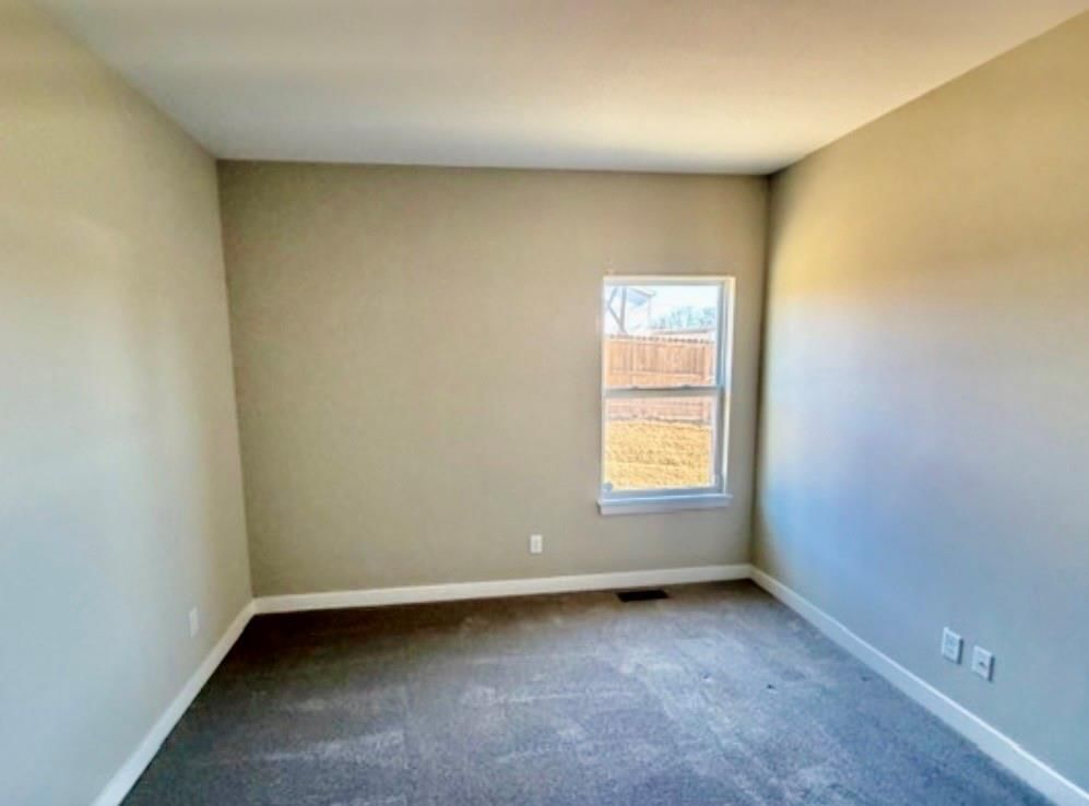 4737 S Union Avenue — photo 21