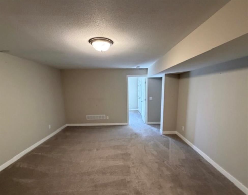 4737 S Union Avenue — photo 25