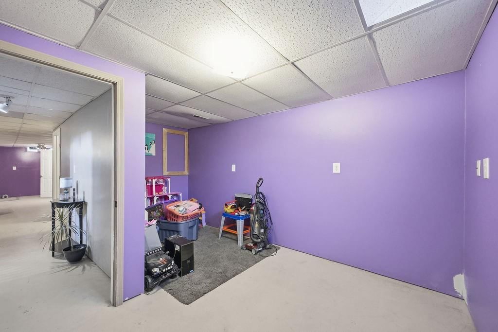 901 Valley Street — photo 46