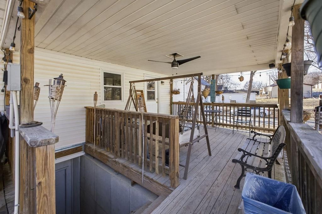 901 Valley Street — photo 48