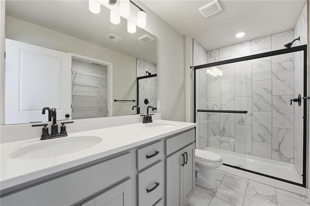 20529 Newcastle Street — photo 3