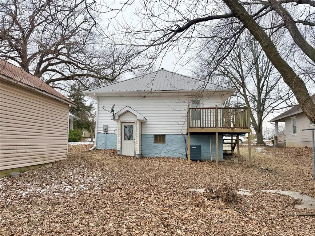 206 Debolt Street — photo 12