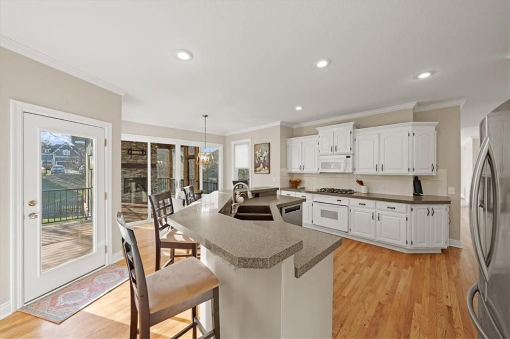 14002 Bond Street — photo 15
