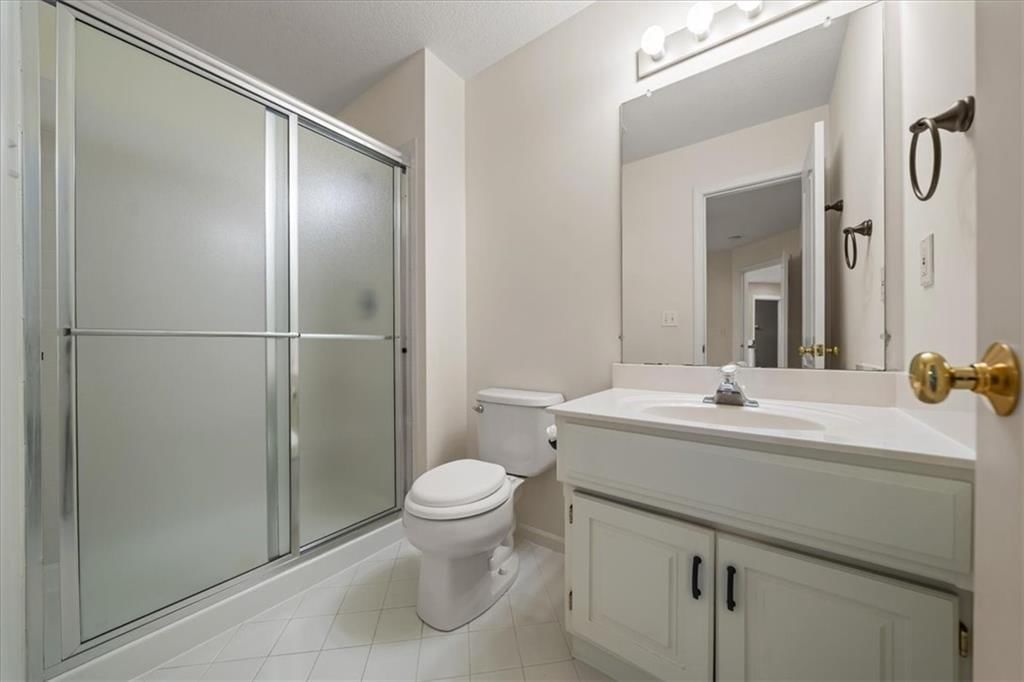 14002 Bond Street — photo 32