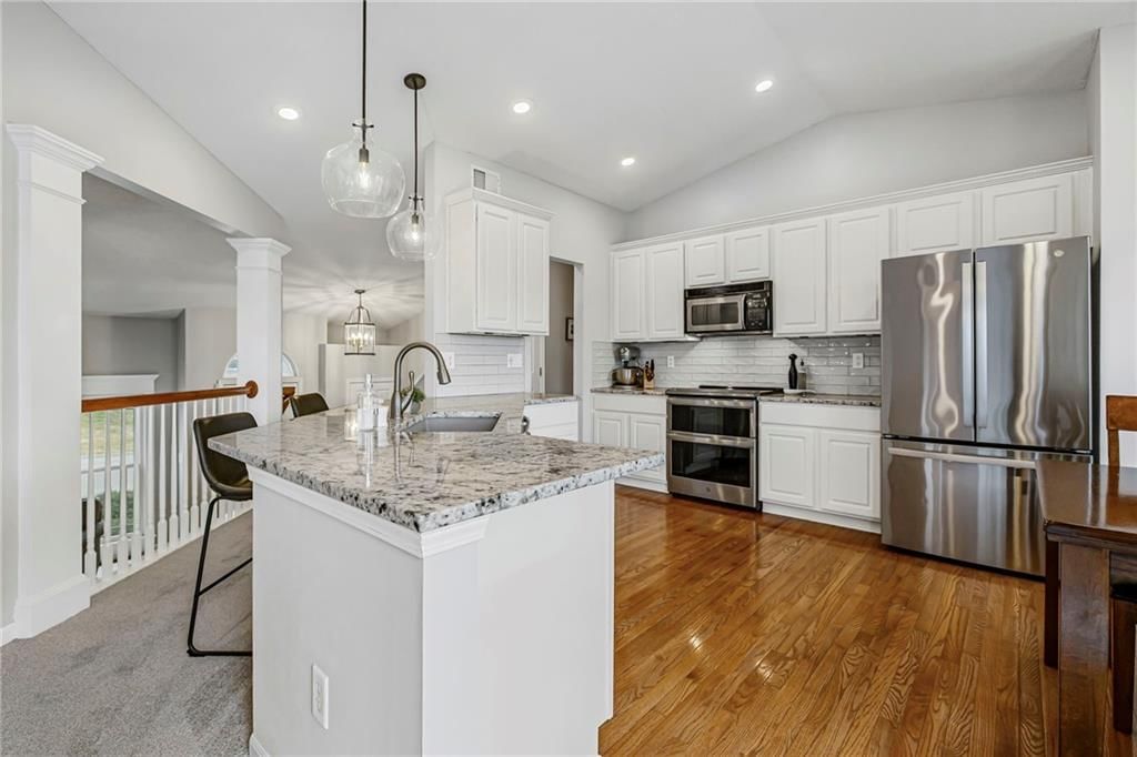 1864 W Cedar Street — photo 15