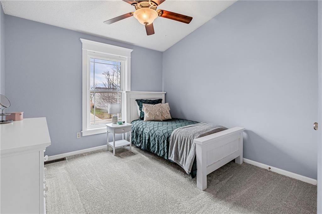 1864 W Cedar Street — photo 28