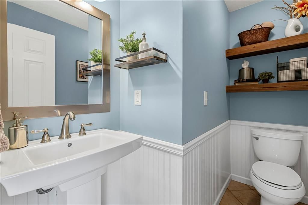1864 W Cedar Street — photo 35