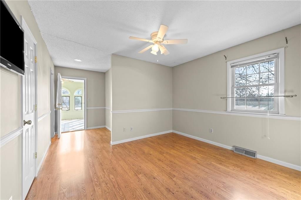 4013 S Maybrook Avenue — photo 20