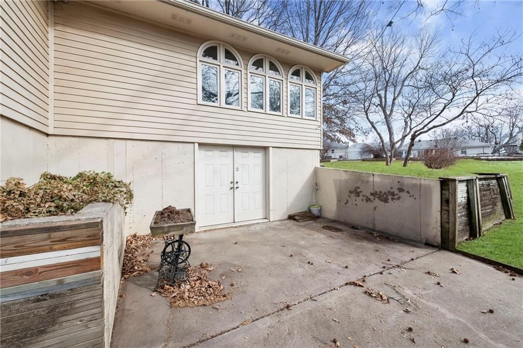 4013 S Maybrook Avenue — photo 42