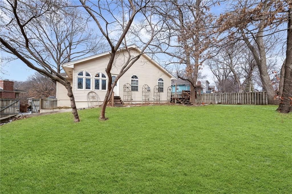 4013 S Maybrook Avenue — photo 44