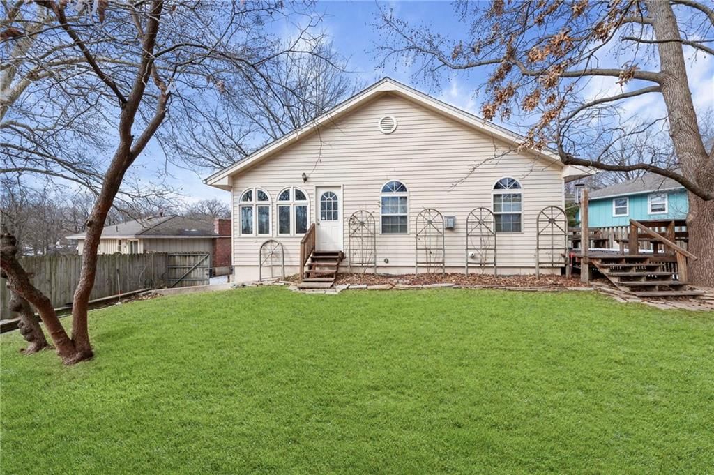 4013 S Maybrook Avenue — photo 45