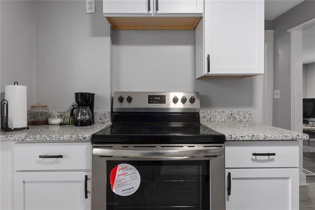 1707 W 44th Street — photo 11