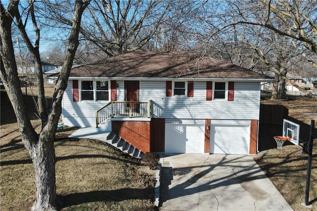 109 NE 1st Street Terrace, Blue Springs, MO