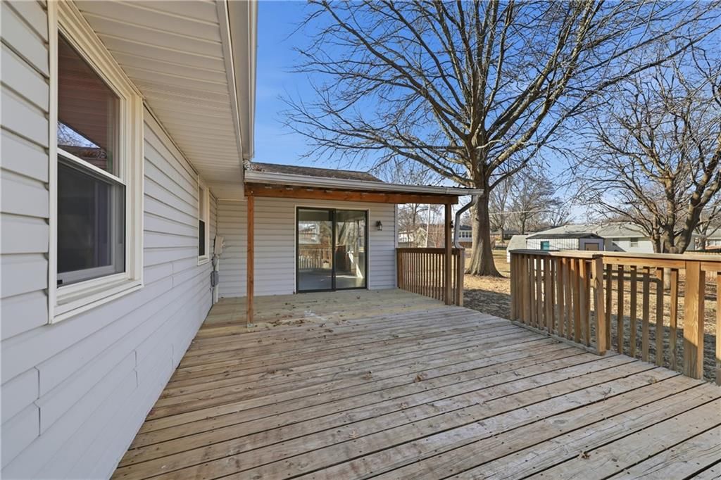 109 NE 1st Street Terrace — photo 30