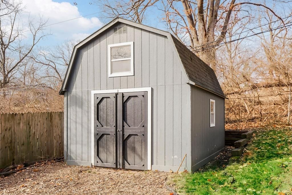6318 N Robinhood Lane — photo 34