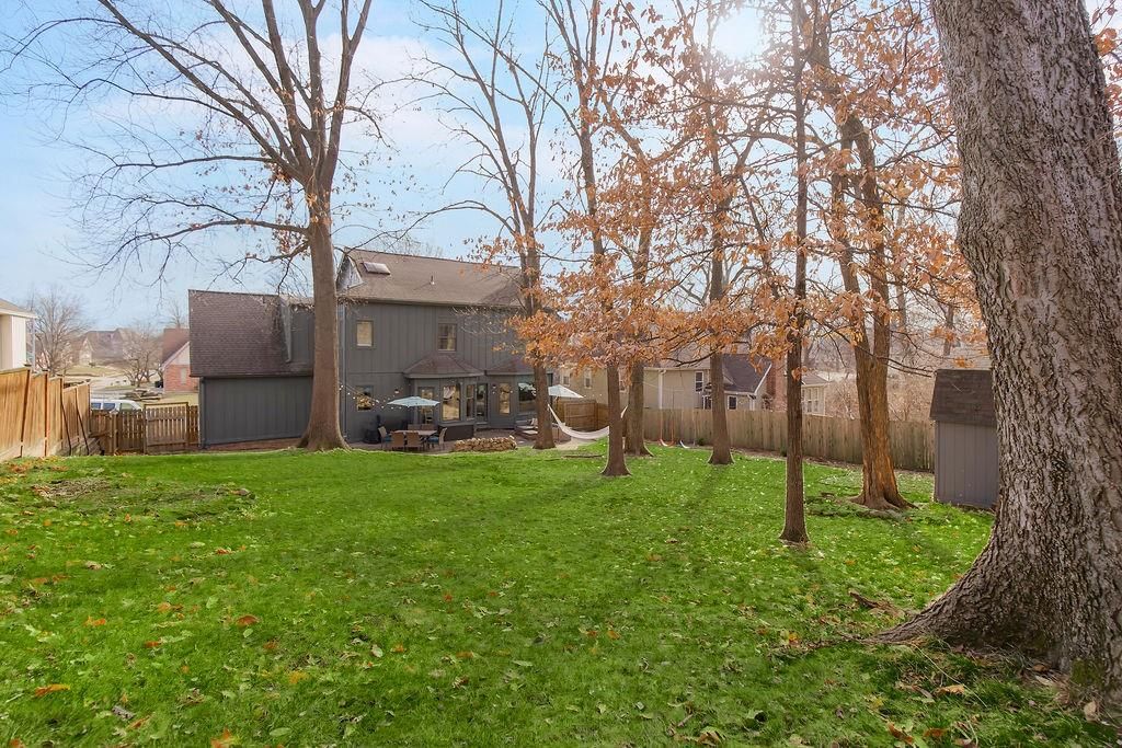 6318 N Robinhood Lane — photo 35