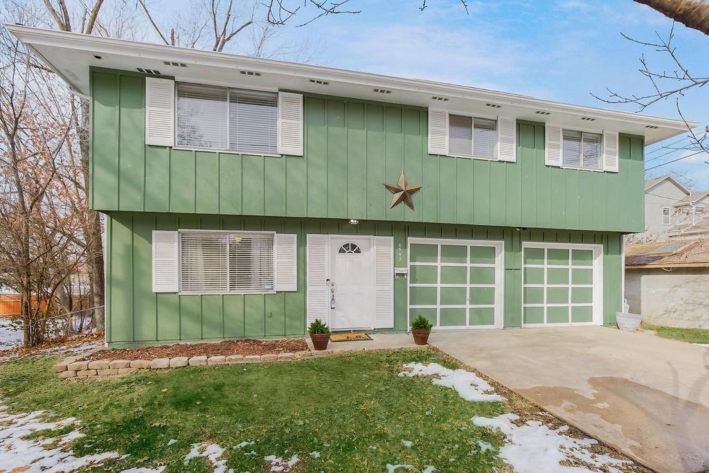 4542 W 50th Street — photo 2
