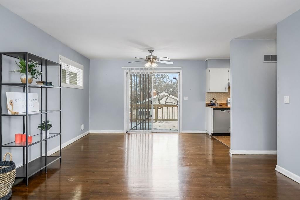 4542 W 50th Street — photo 7