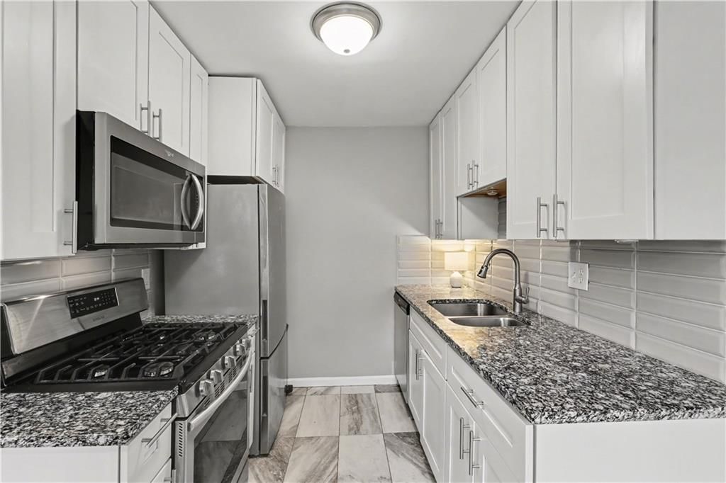 7824 Jefferson Street — photo 10