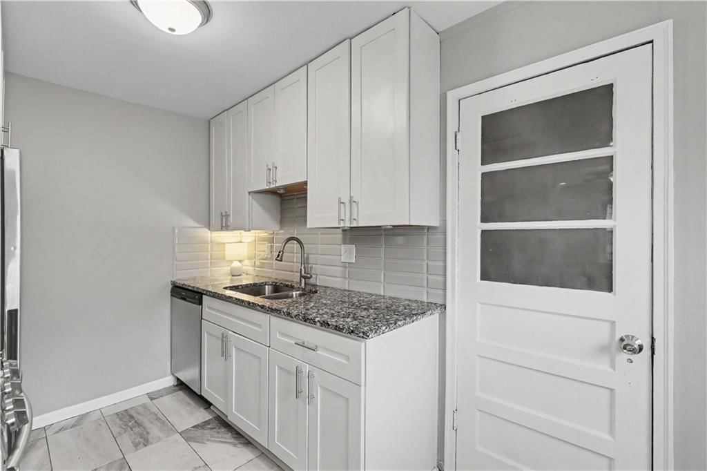 7824 Jefferson Street — photo 11