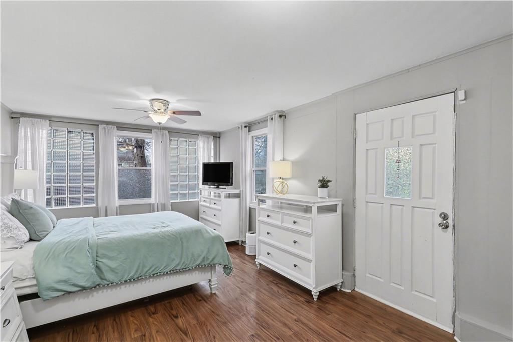 7824 Jefferson Street — photo 15