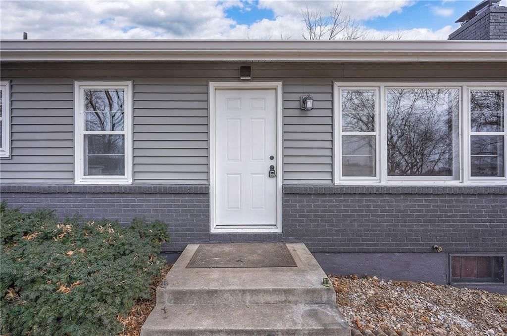 7405 Glenwood Lane — photo 3