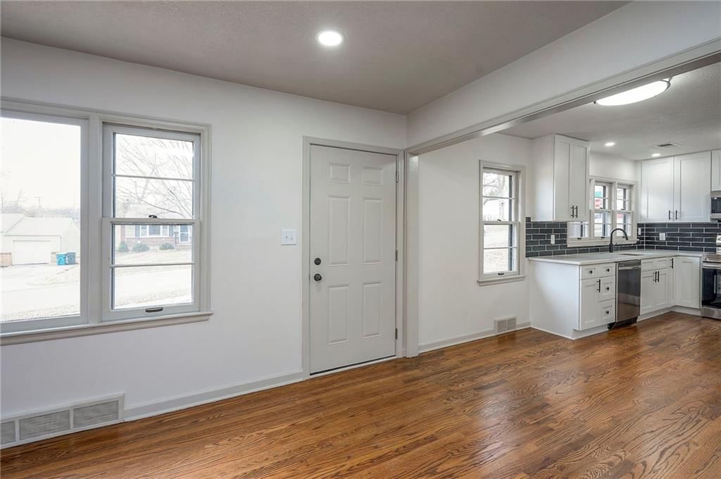7405 Glenwood Lane — photo 4