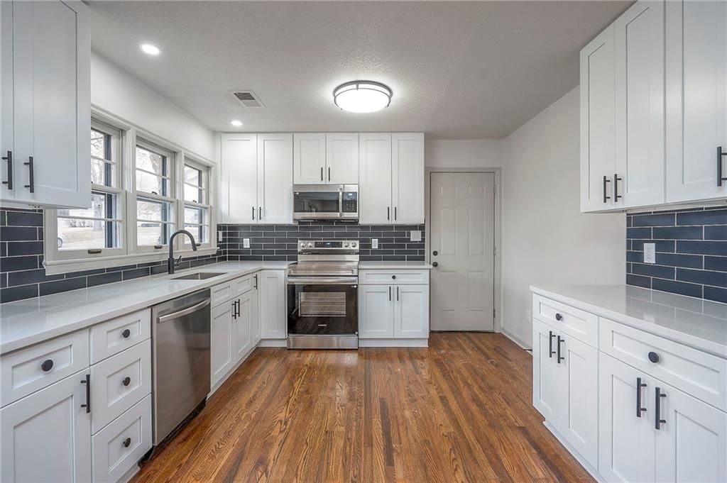 7405 Glenwood Lane — photo 13