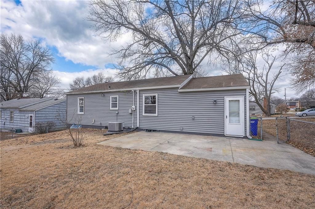 7405 Glenwood Lane — photo 24