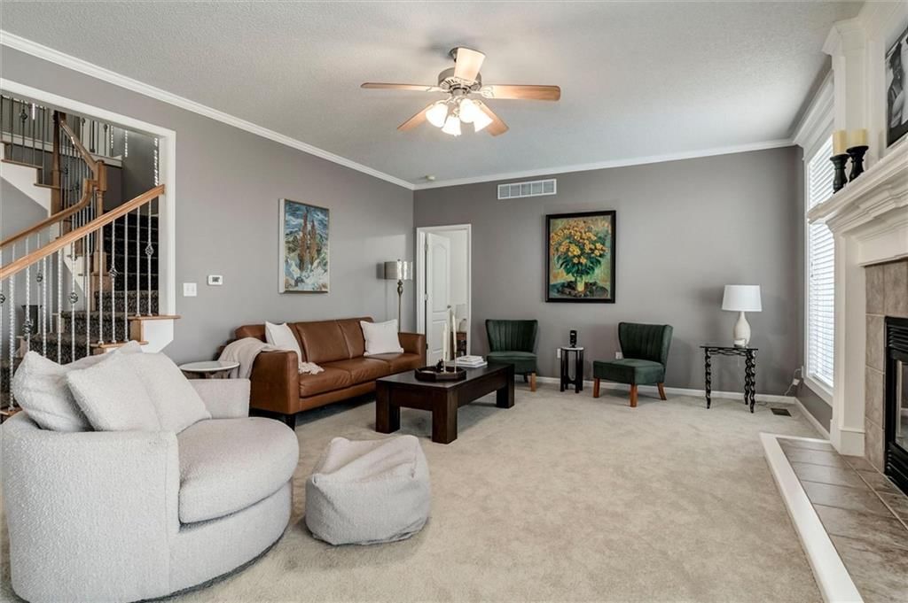 13721 Parkhill Street — photo 2