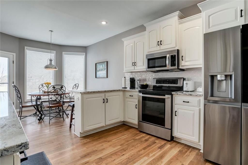 13721 Parkhill Street — photo 4