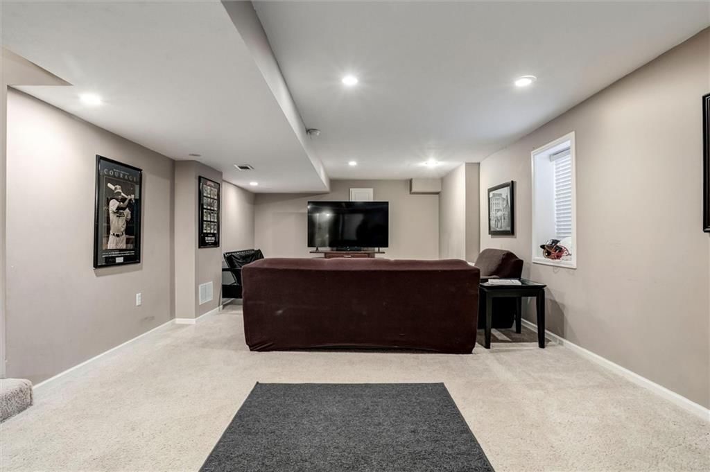 13721 Parkhill Street — photo 12