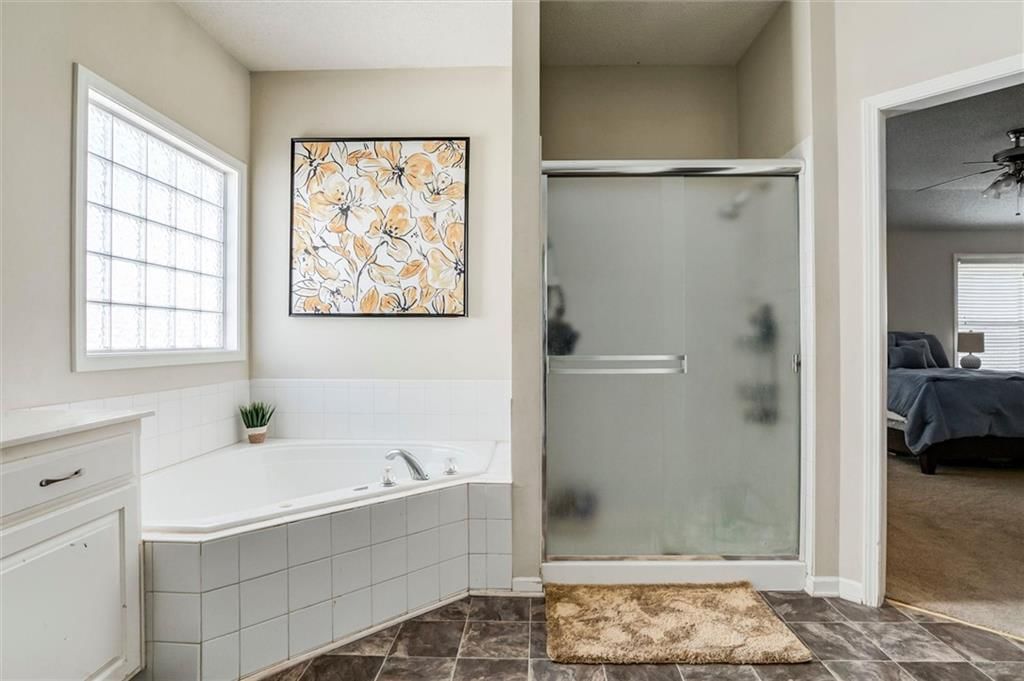 13721 Parkhill Street — photo 24