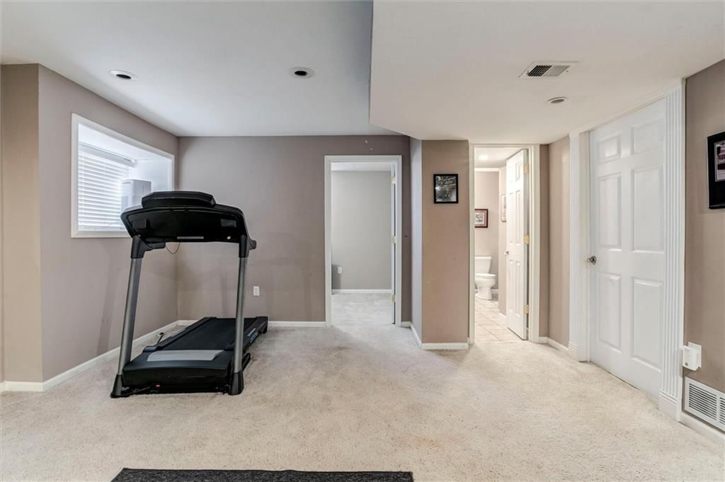 13721 Parkhill Street — photo 25