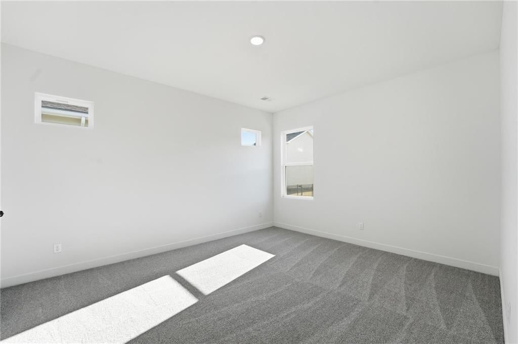 20518 Newcastle Street — photo 25