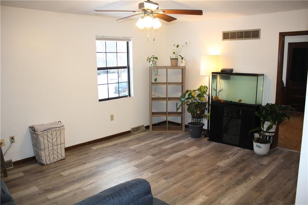 521 S Cardinal Drive — photo 3