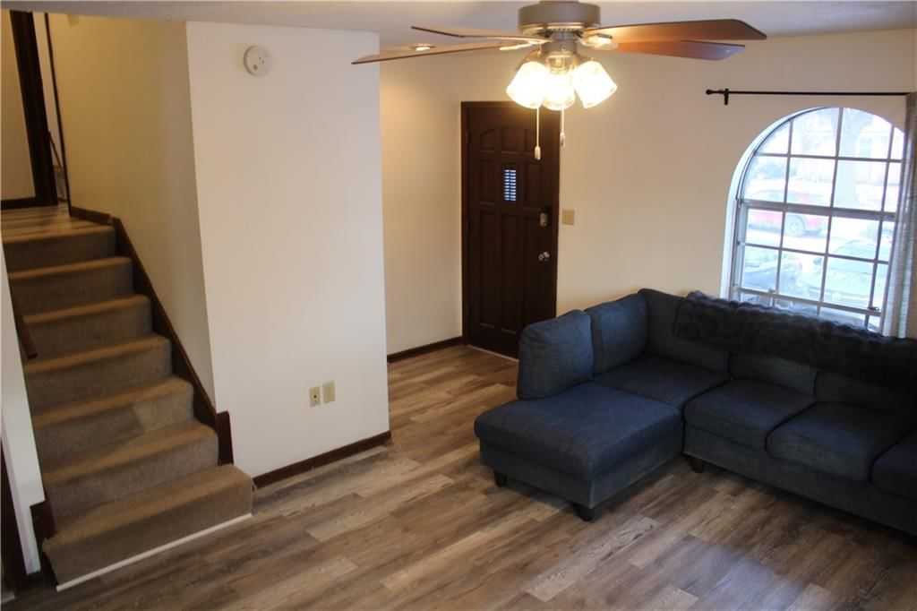 521 S Cardinal Drive — photo 5