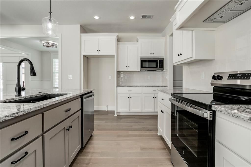 16965 S Brentwood Street — photo 4