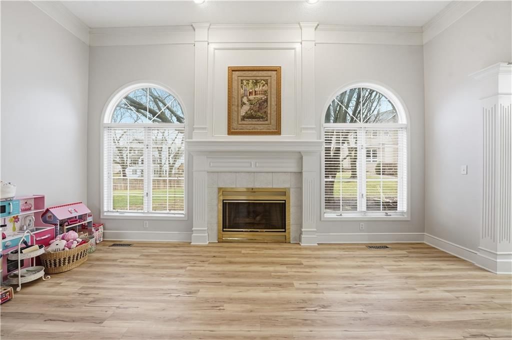 6124 N Elmwood Court — photo 7