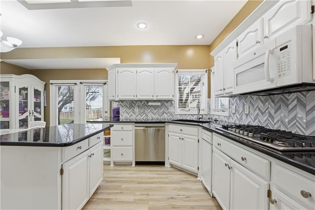 6124 N Elmwood Court — photo 12