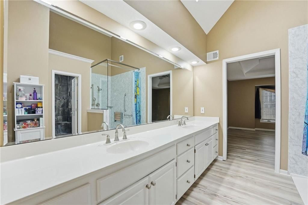 6124 N Elmwood Court — photo 39